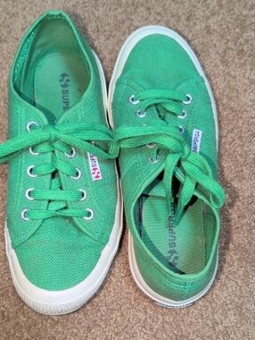 Superga Women's Green Canvas Low-Top Sneakers